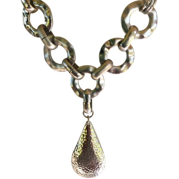 Chico's Silver Hammered Teardrop Statement Necklace 21.5 in L w/ 3.5" Extender - Picture 1 of 11